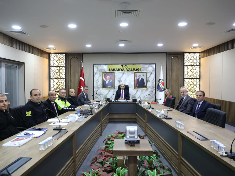 Vali Kaldırım Başkanlığında Yılbaşı Güvenlik Tedbirleri Toplantısı Yapıldı