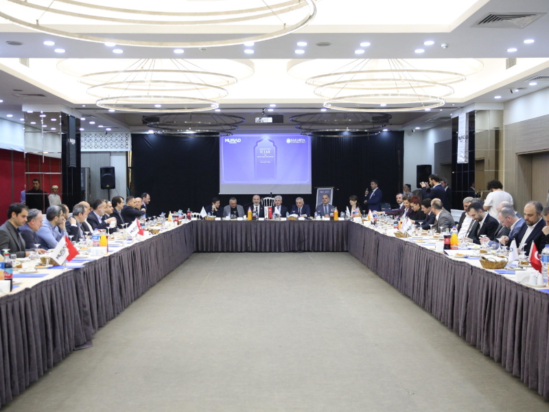 Vali DOĞAN MÜSİAD Sakarya ile SAÜ SESAM İş Birliğinde Organize Edilen İftar Programına Katıldı